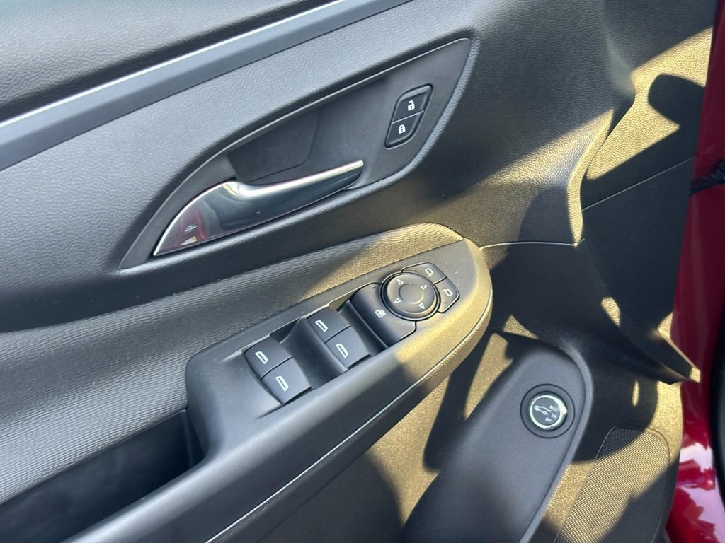 Buick Envista Vehicle Full-screen Gallery Image 16
