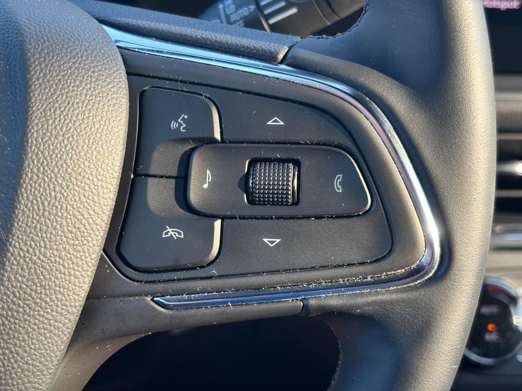 Buick Envista Vehicle Full-screen Gallery Image 18
