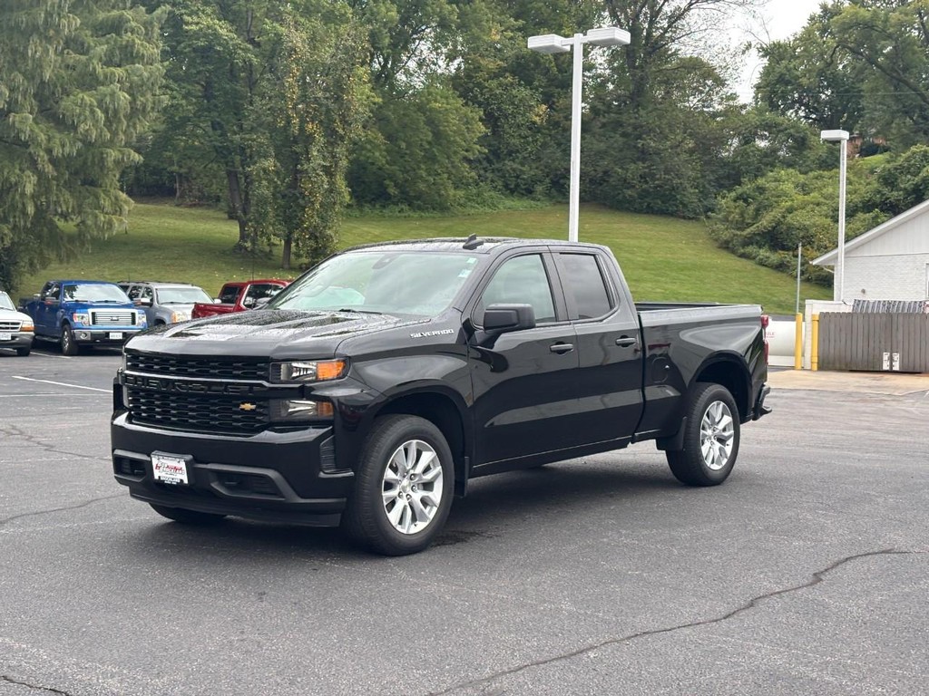 Chevrolet Silverado 1500 LTD Vehicle Full-screen Gallery Image 07