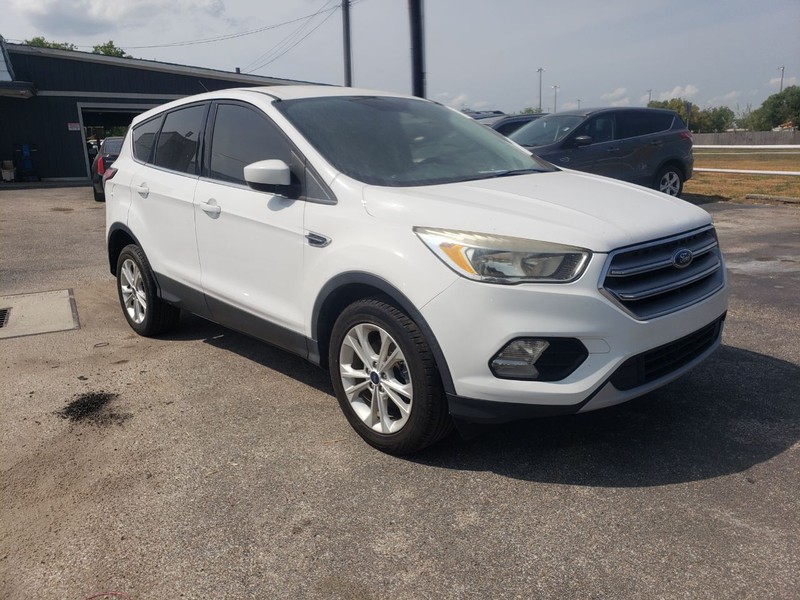 Ford Escape Vehicle Image 02