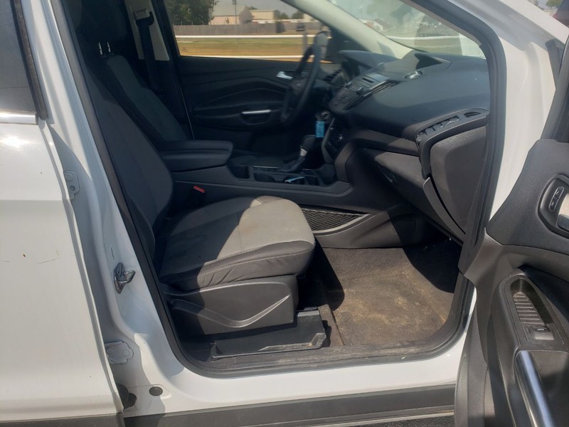 Ford Escape Vehicle Image 10