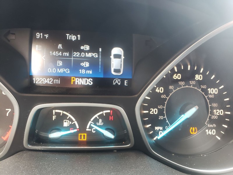 Ford Escape Vehicle Image 15