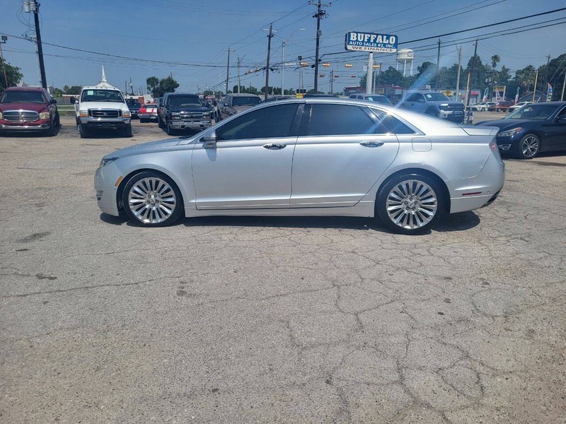 Lincoln MKZ Vehicle Image 05