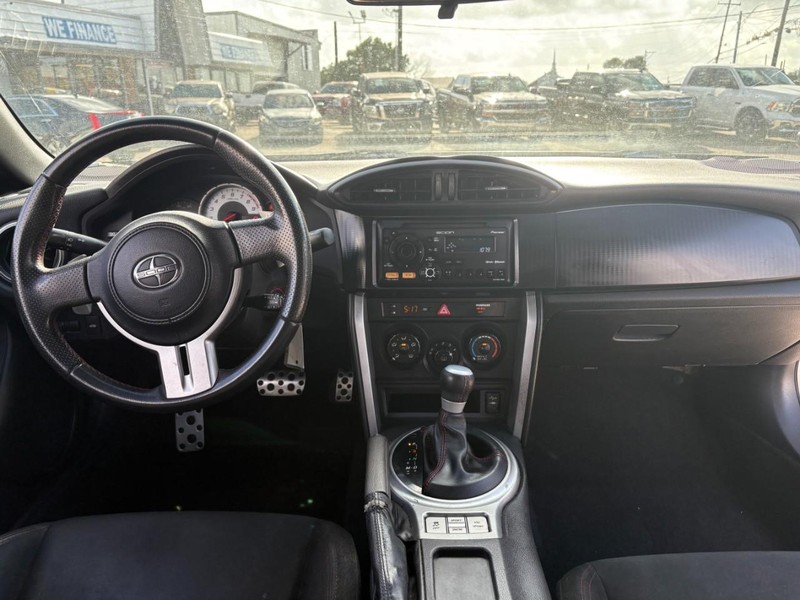 Scion FR-S Vehicle Image 06