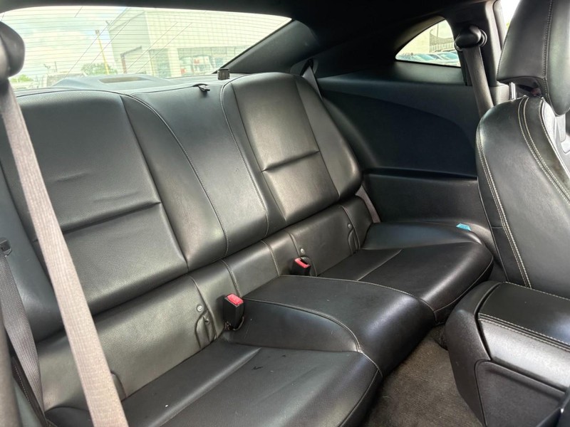 Chevrolet Camaro Vehicle Image 06