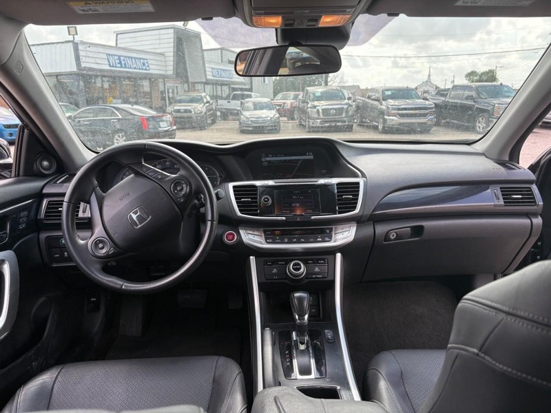 Honda Accord Coupe Vehicle Image 06