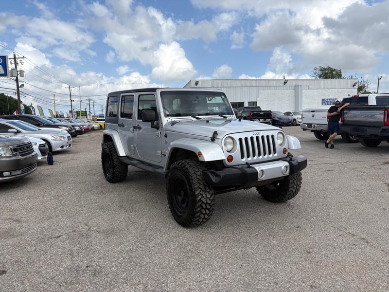 Jeep Wrangler Unlimited Vehicle Image 02