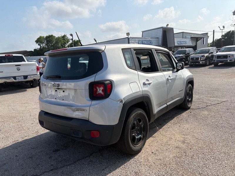 Jeep Renegade Vehicle Image 04