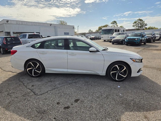 Honda Accord Sedan Vehicle Image 04
