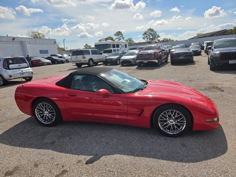 Chevrolet Corvette Vehicle Image 03