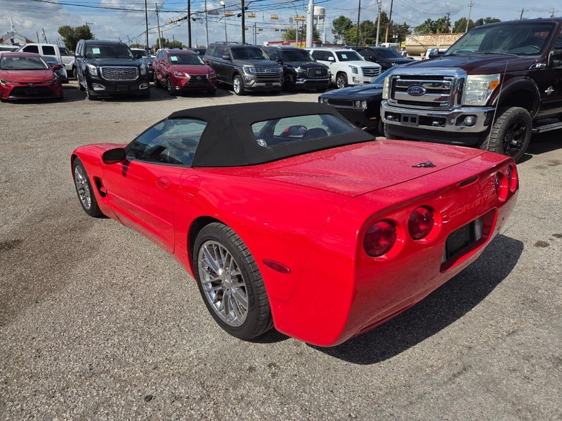 Chevrolet Corvette Vehicle Image 06