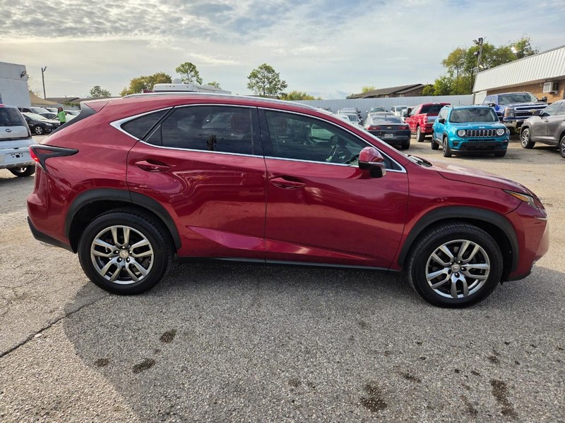Lexus NX 200t Vehicle Image 03