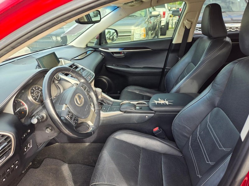 Lexus NX 200t Vehicle Image 08
