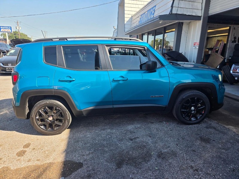Jeep Renegade Vehicle Image 04