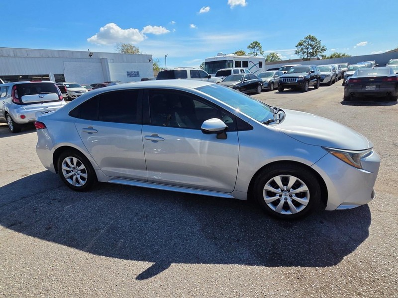 Toyota Corolla Vehicle Image 03