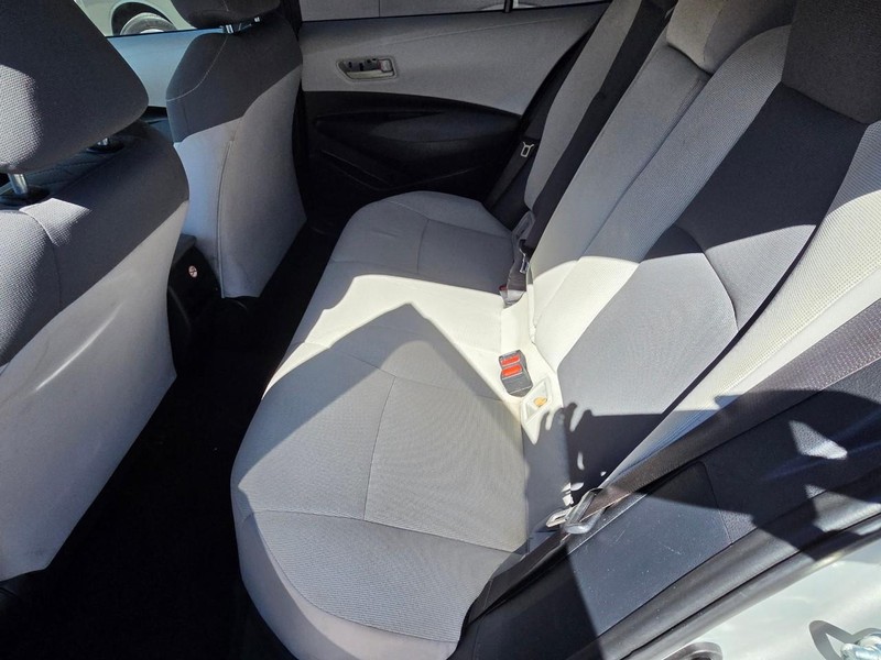 Toyota Corolla Vehicle Image 09
