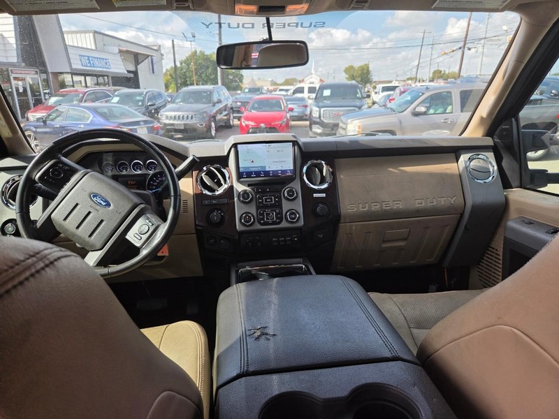 Ford Super Duty F-250 SRW Vehicle Image 13
