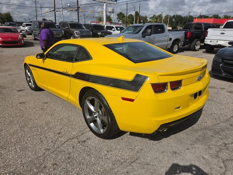 Chevrolet Camaro Vehicle Image 08