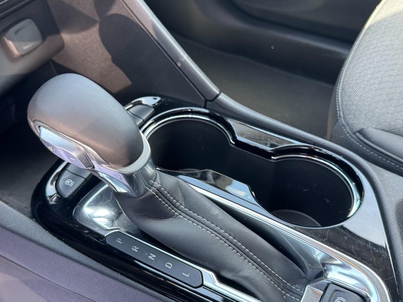 Buick Encore GX Vehicle Image 12