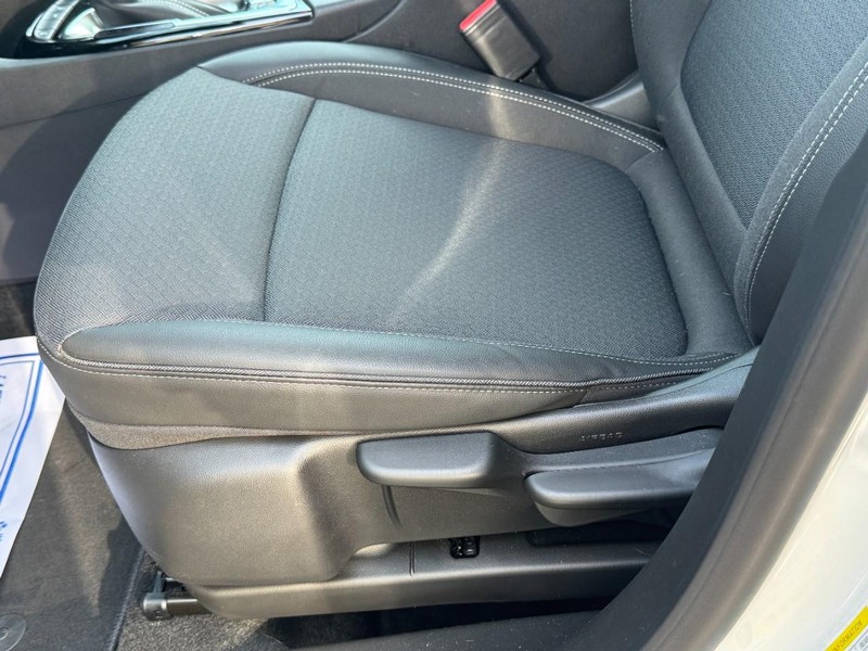 Buick Encore GX Vehicle Image 16