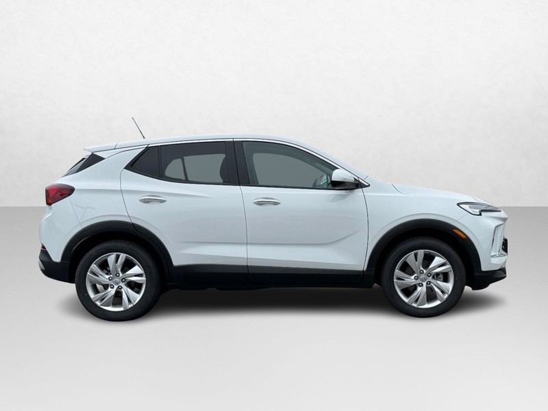 Buick Encore GX Vehicle Image 02