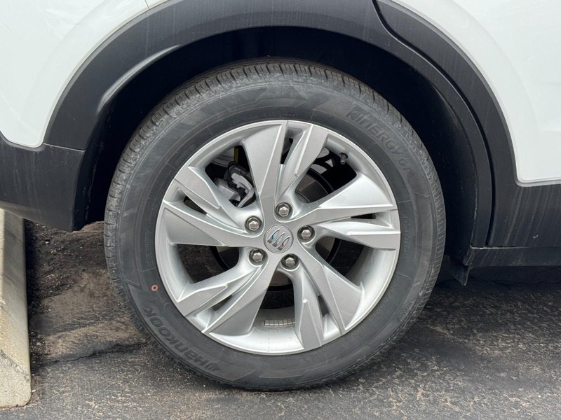 Buick Encore GX Vehicle Image 04