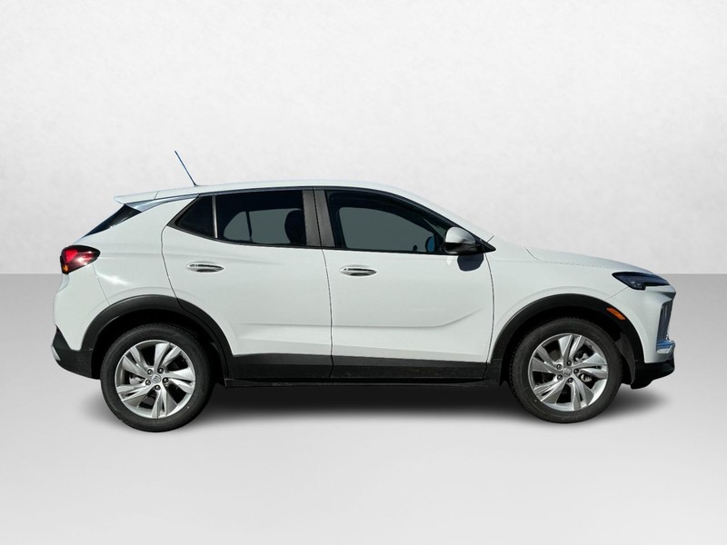 Buick Encore GX Vehicle Image 02