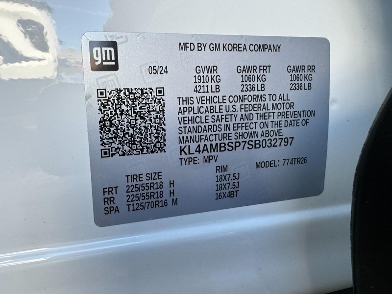 Buick Encore GX Vehicle Image 17
