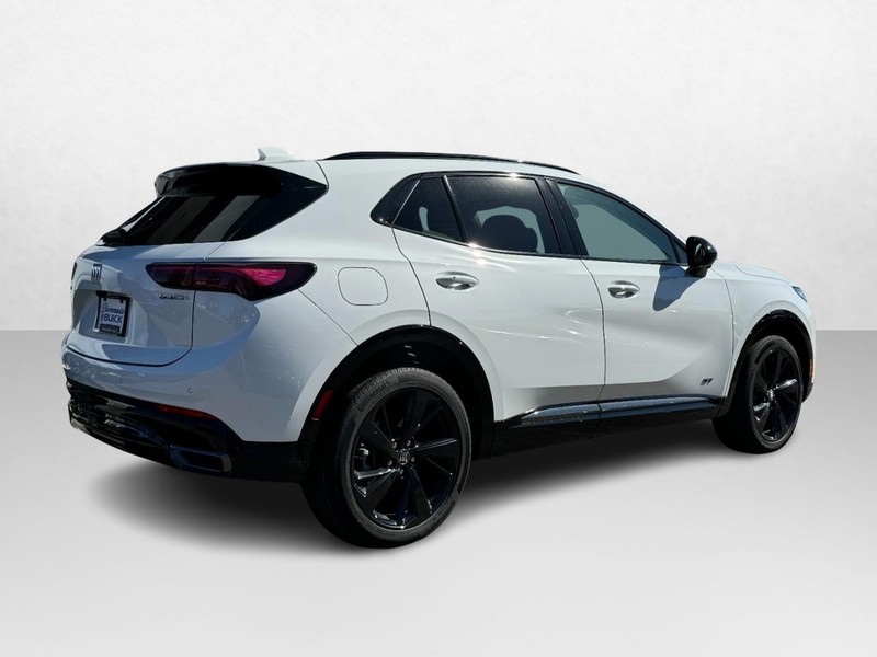 Buick Envision Vehicle Image 03