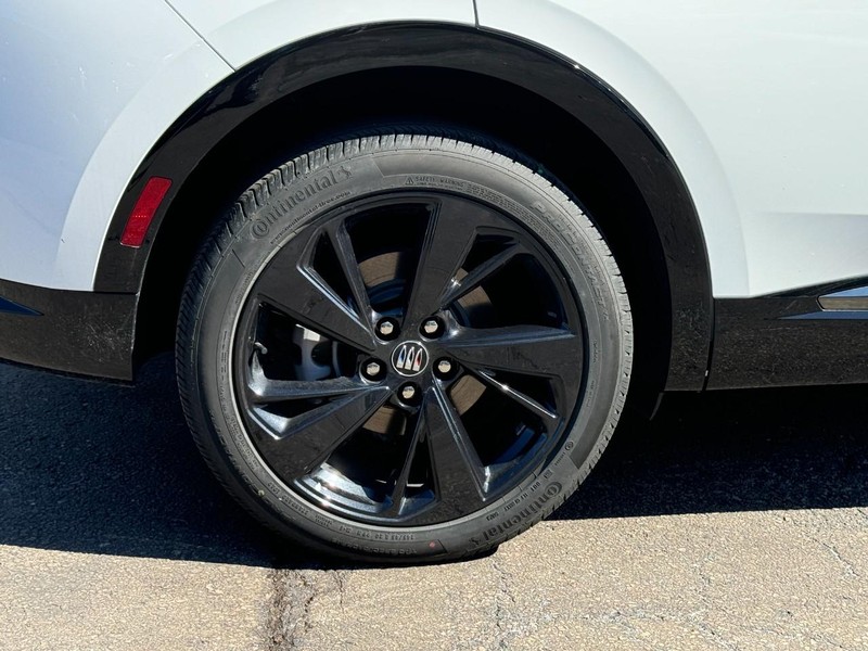 Buick Envision Vehicle Image 04