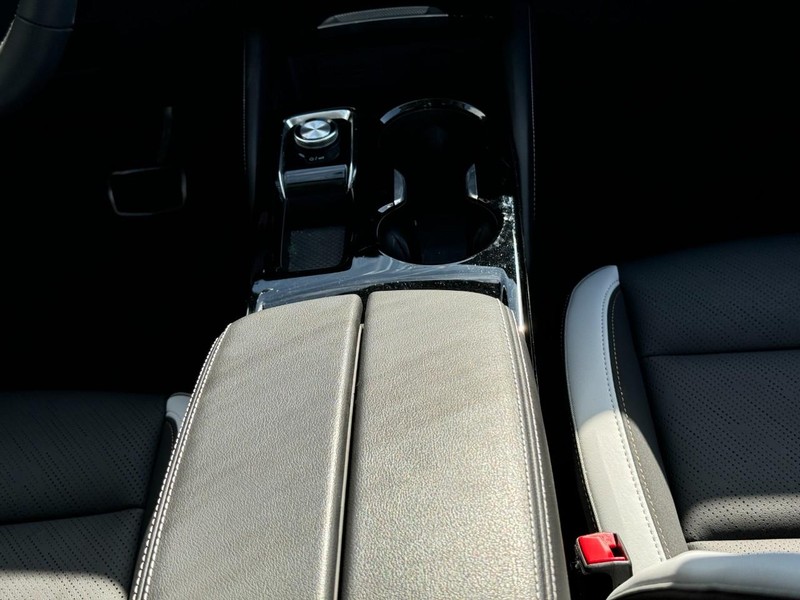 Buick Envision Vehicle Image 08