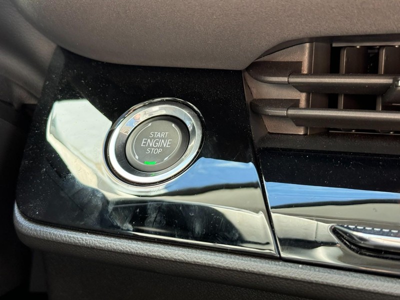 Buick Envision Vehicle Image 14