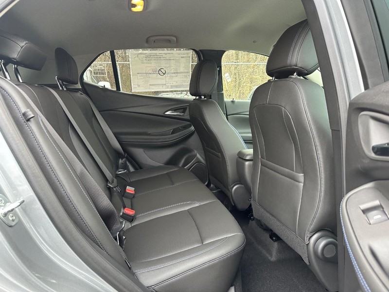 Buick Encore GX Vehicle Image 05
