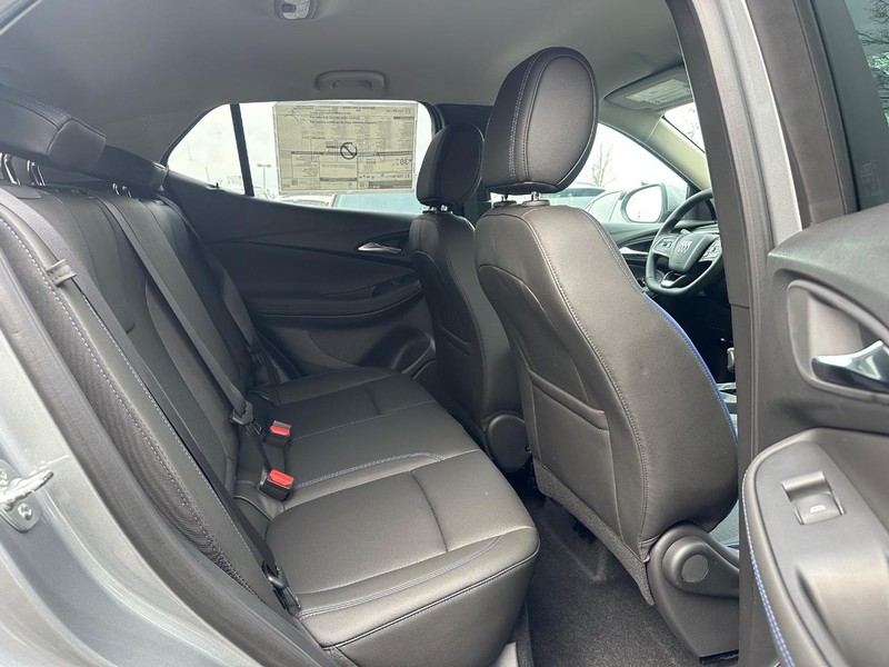 Buick Encore GX Vehicle Image 05
