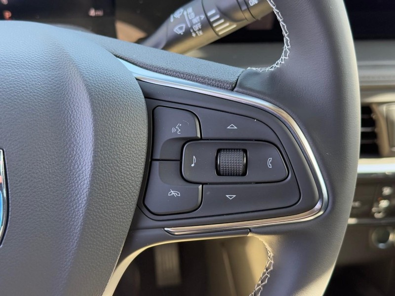 Buick Encore GX Vehicle Image 13