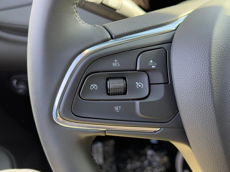 Buick Encore GX Vehicle Image 12