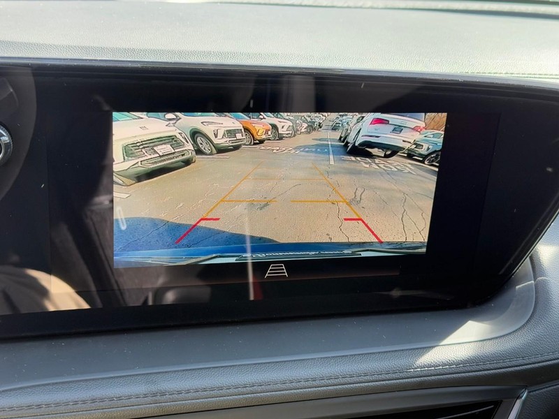 Buick Encore GX Vehicle Image 15