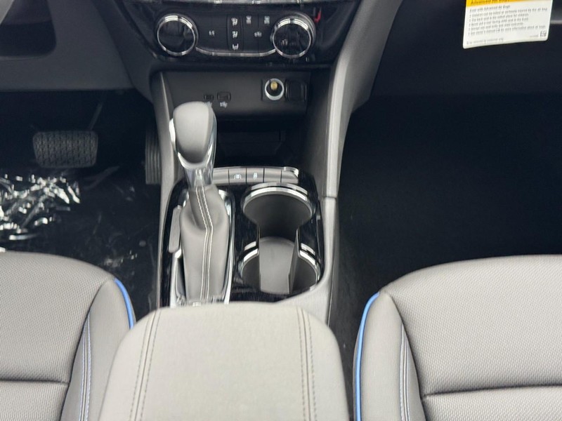 Buick Encore GX Vehicle Image 09