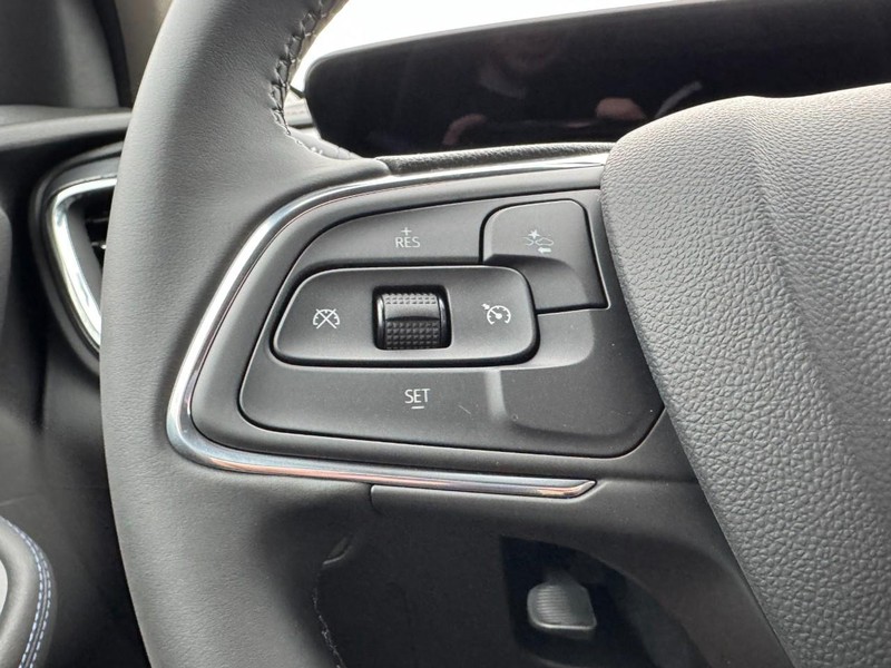 Buick Encore GX Vehicle Image 10