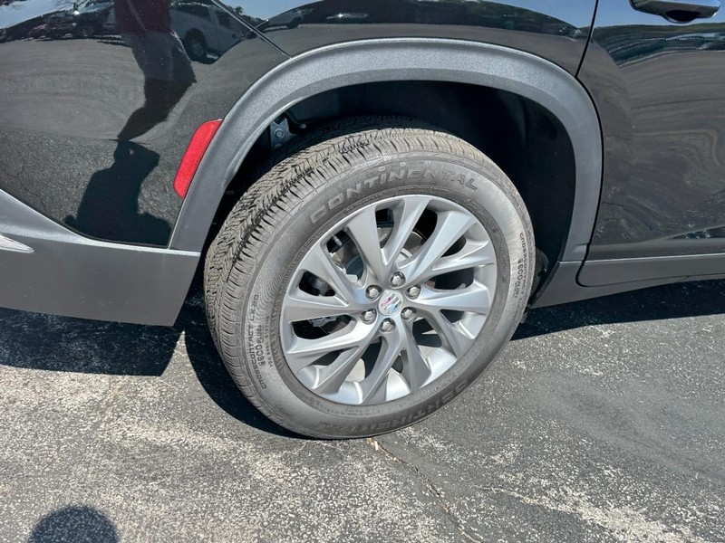 Buick Enclave Vehicle Image 04