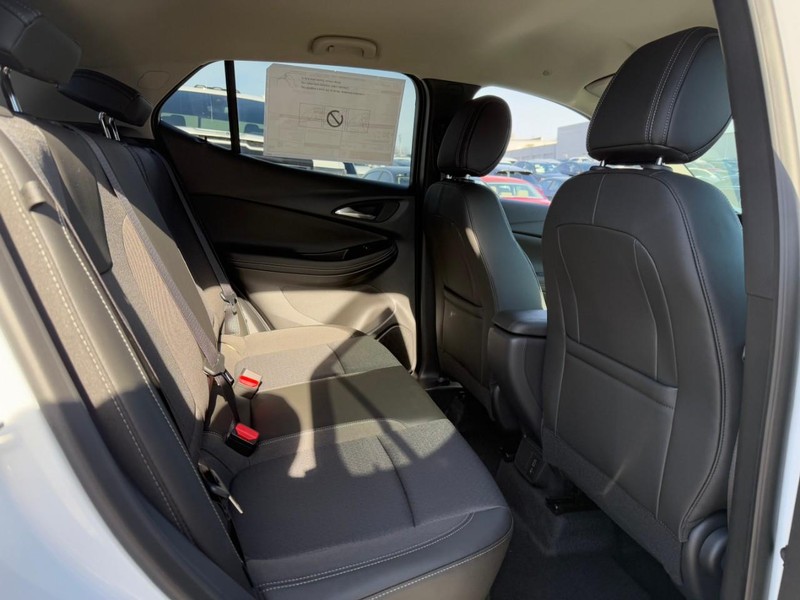 Buick Encore GX Vehicle Image 05