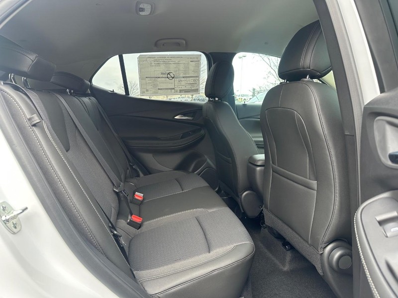 Buick Encore GX Vehicle Image 05