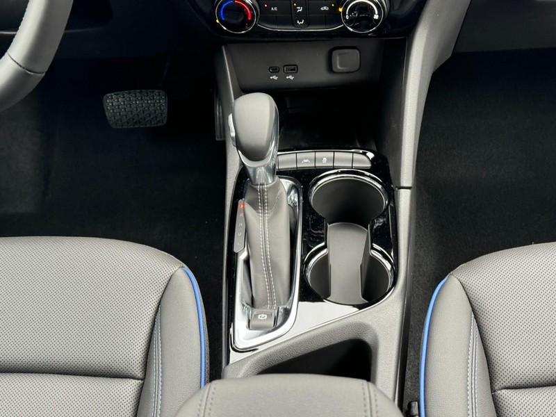 Buick Encore GX Vehicle Image 09