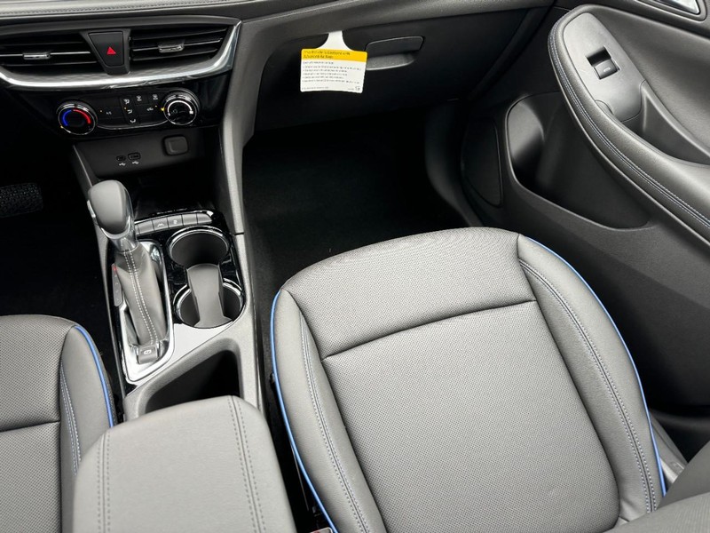 Buick Encore GX Vehicle Image 10