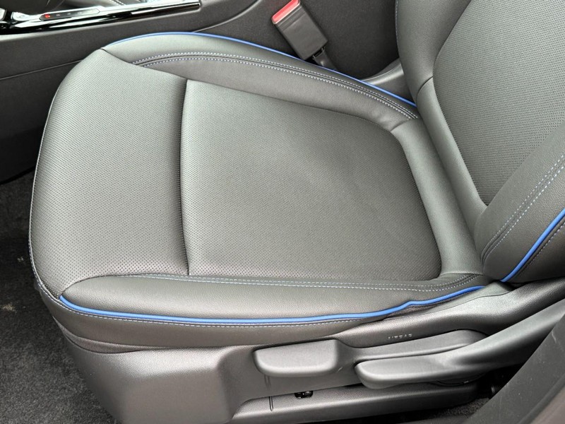 Buick Encore GX Vehicle Image 16