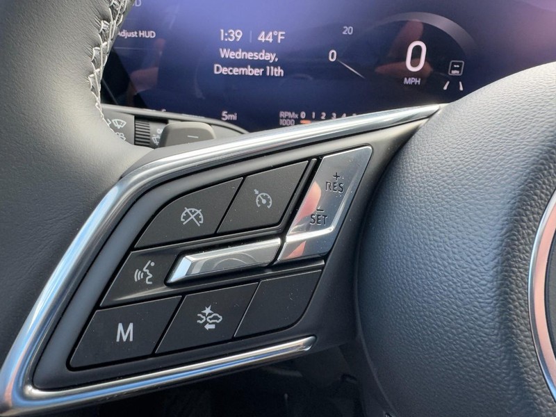 Buick Envision Vehicle Image 12