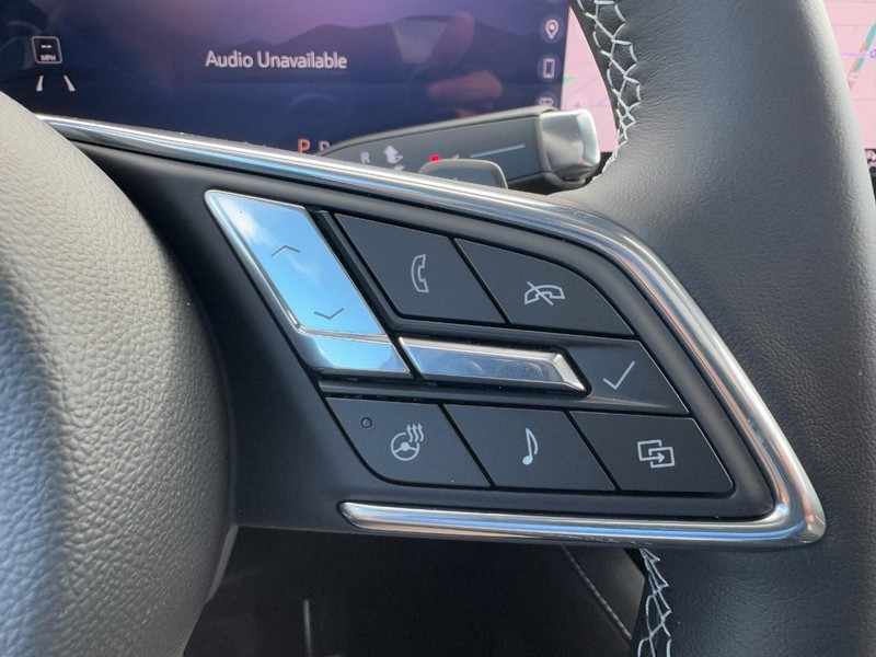 Buick Envision Vehicle Image 13
