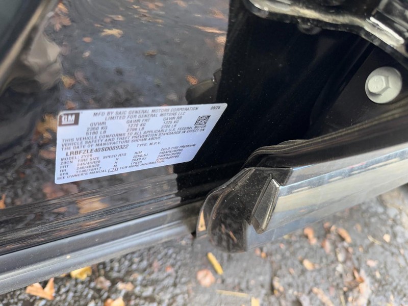 Buick Envision Vehicle Image 19