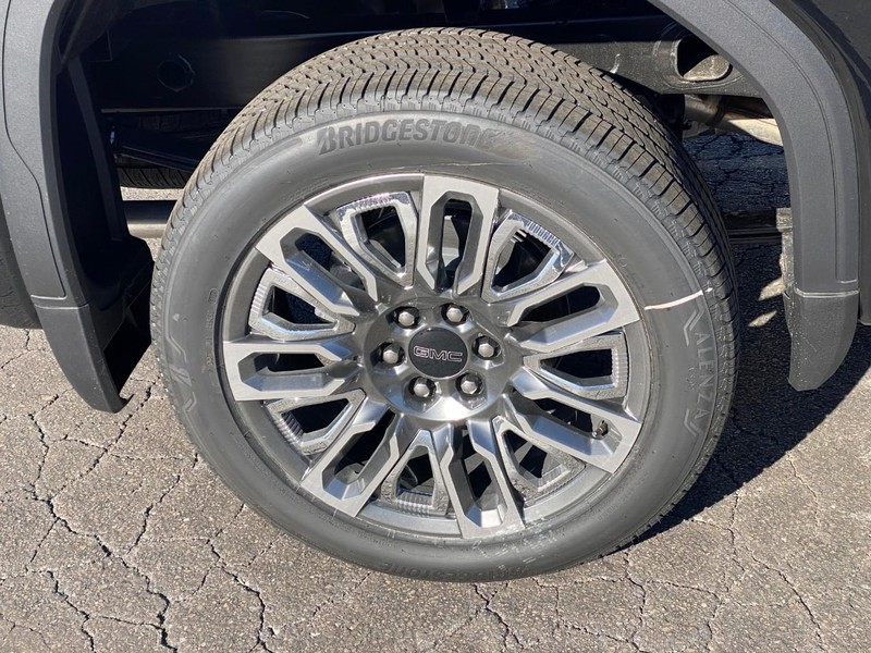 GMC Sierra 1500 Vehicle Image 04