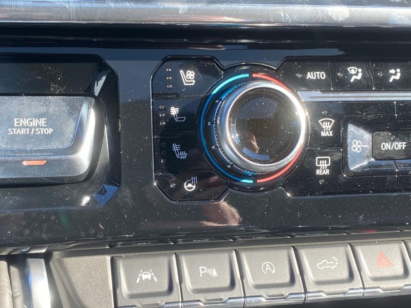 GMC Sierra 1500 Vehicle Image 17